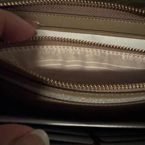 Kate Spade New York Geometric logo pattern wallet - Picture 8 of 8